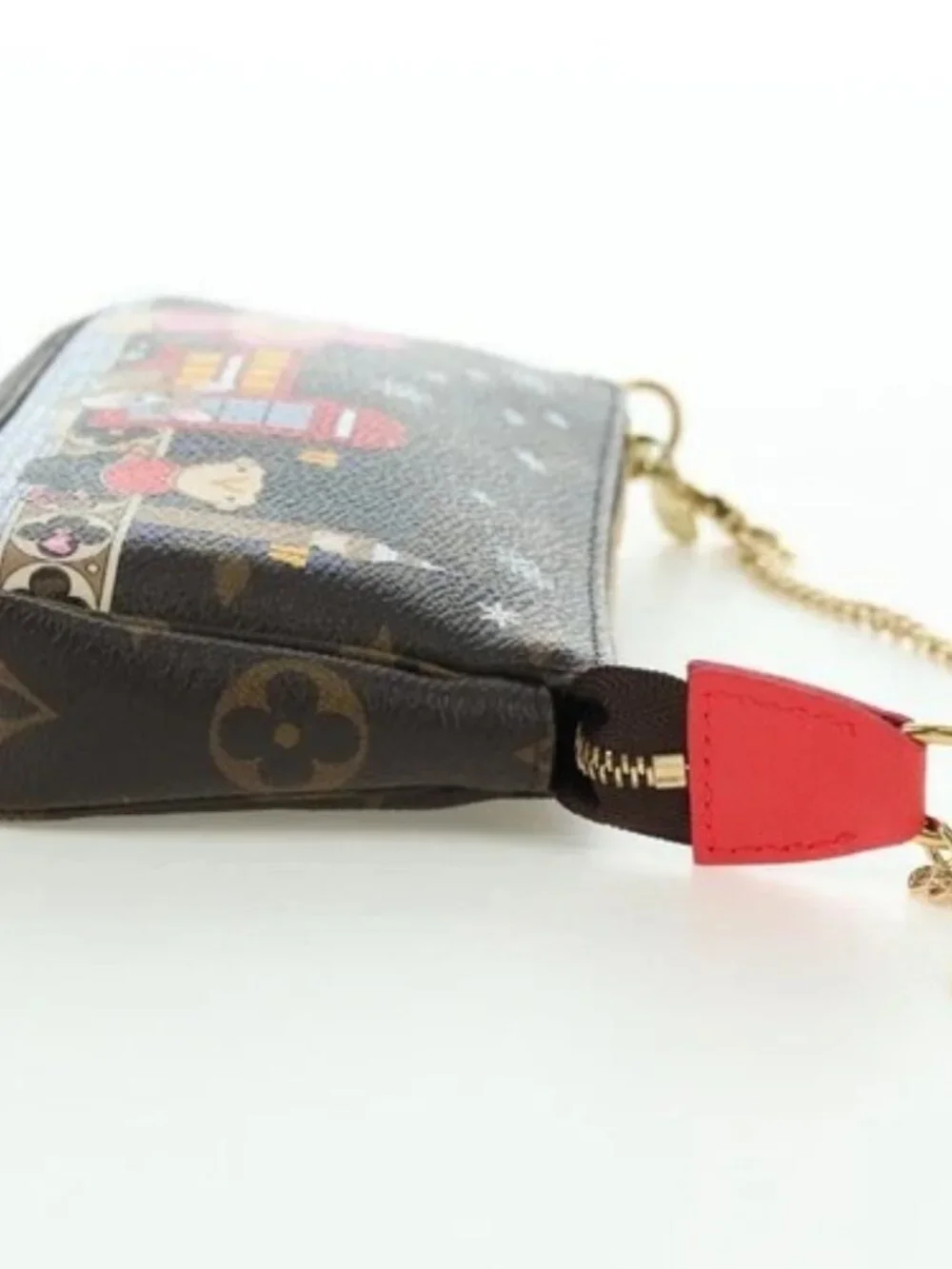 LOUIS VUITTON Vivienne Mini Pochette Accessoires Pouch M80863 LV Auth YKZ1367SAM